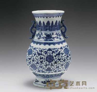 清乾隆 青花海堂形双耳瓶 高37.5cm